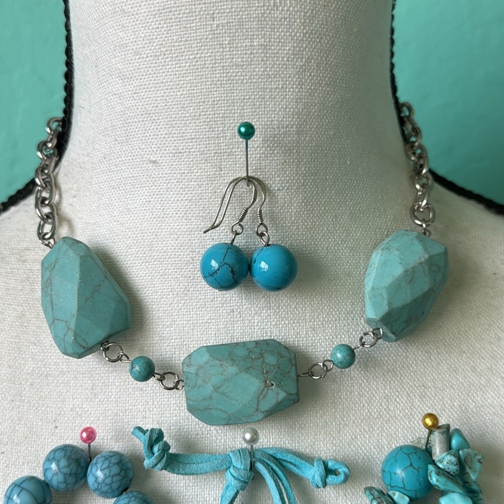 5 Piece Jewelry Lot Southwestern Cowgirl Tribal Boho Faux Turquoise Assorted - Picture 9 of 16